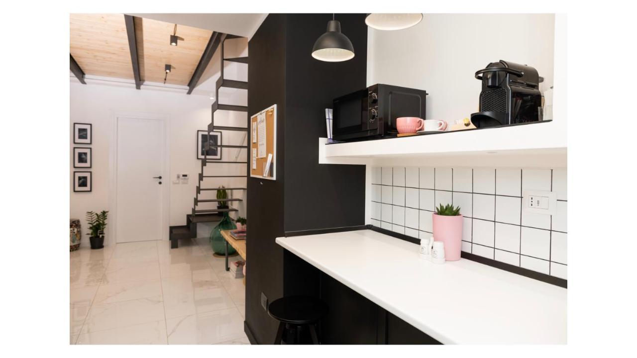 Light Pink - Suite In The Middle Of Everything Torre Annunziata Exterior photo